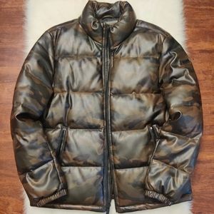 Faux Leather DKNY CAMO Large